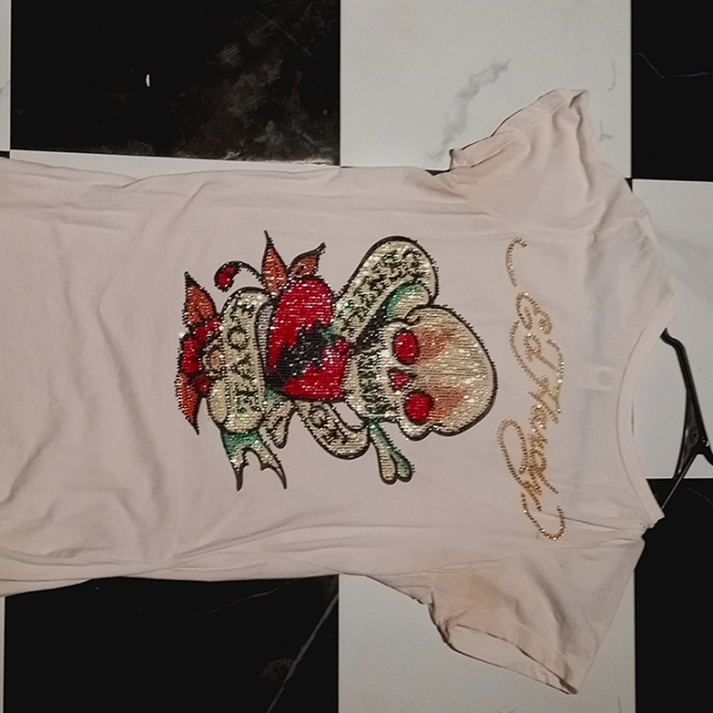 Women's large sequined cream colored t-shirt